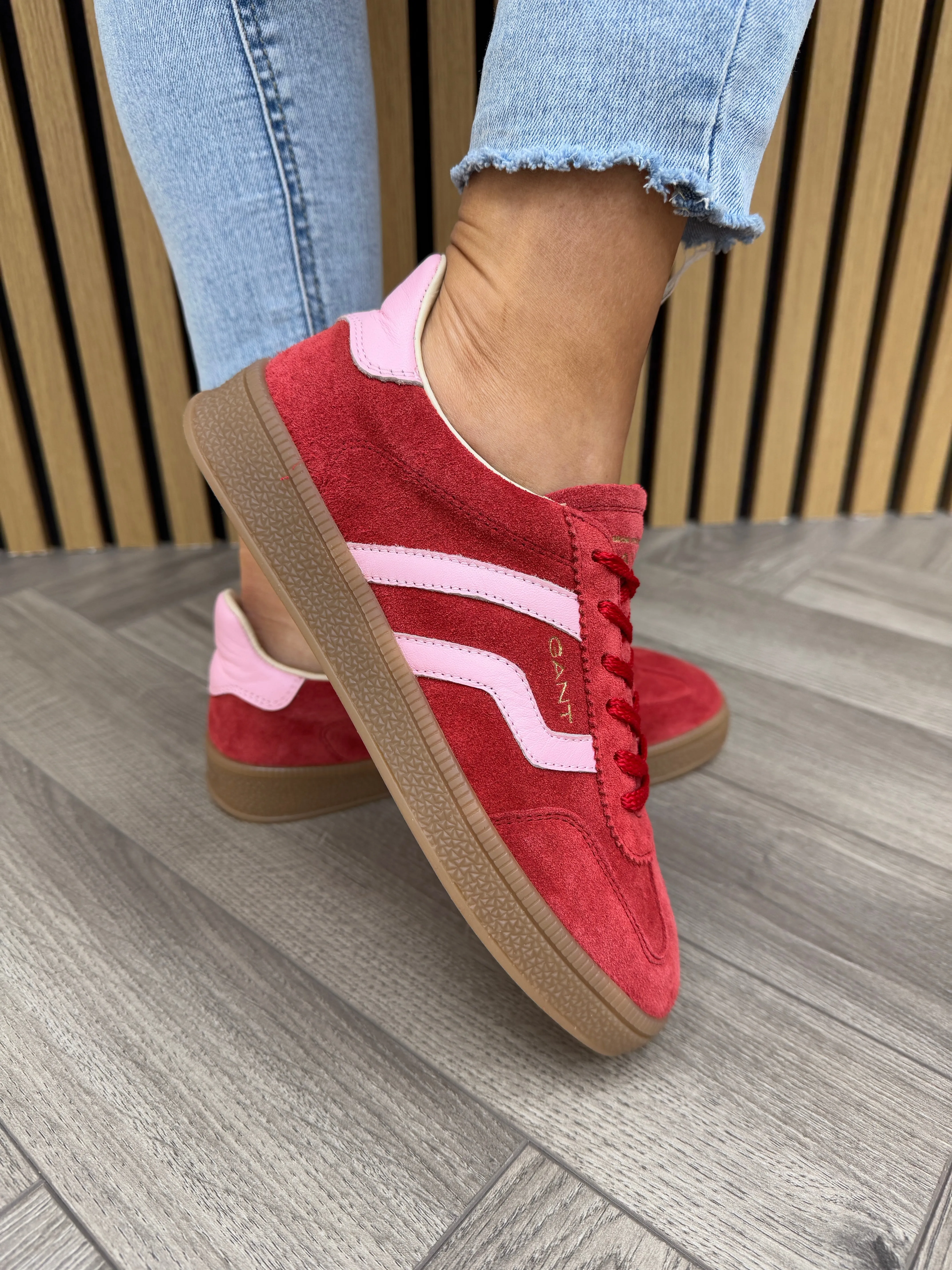 Gant Cuzima Suede Lace Up Trainer With Gum Sole G508 - Red/Pink (G12)