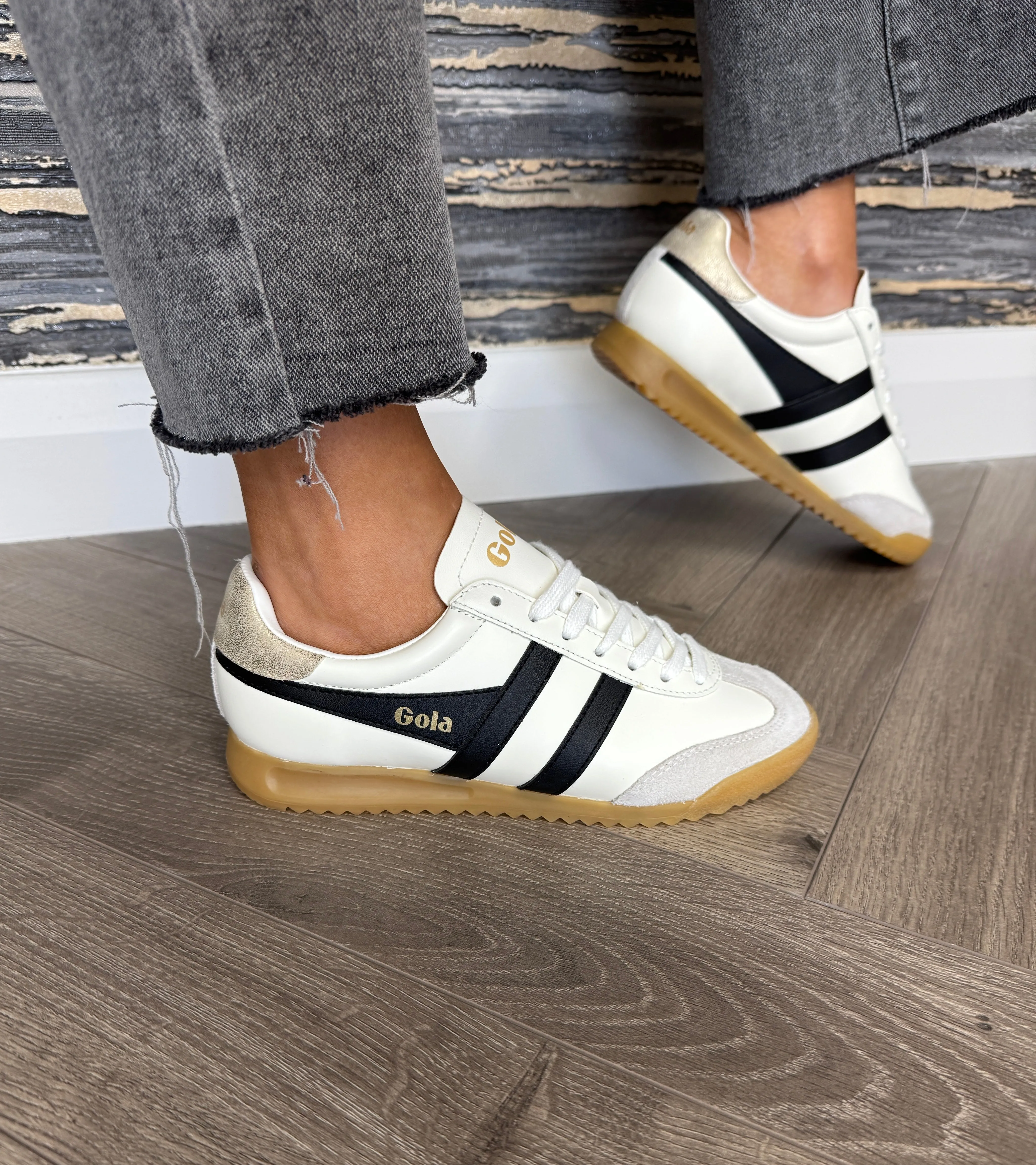 Gola (G22) Torpedo Gum Sole Trainer with Black Side Stripes CLB622 - Off White/Black/Gold