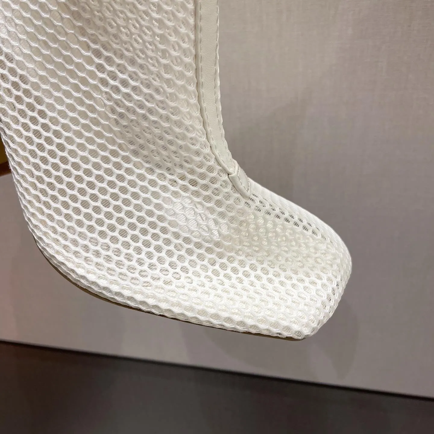 Hollow Mesh Zipper Stilettos