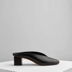 Mildred Mules in Nero