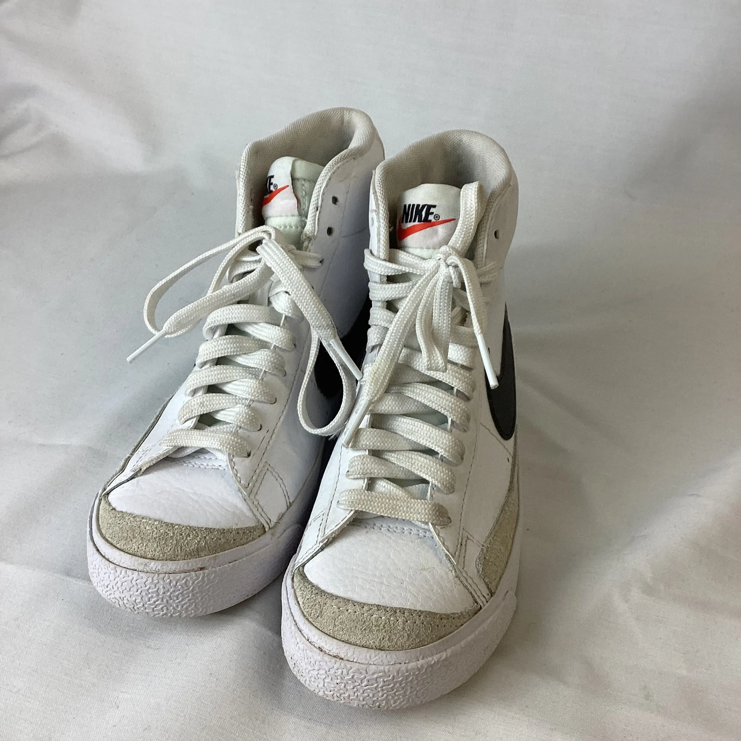 Nike White High Tops With Black Swoosh Size UK 3.5 (EUR36)